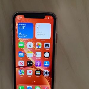 iPhone XR unlocked ready for use 200$ unlocked for any carrier !!!!